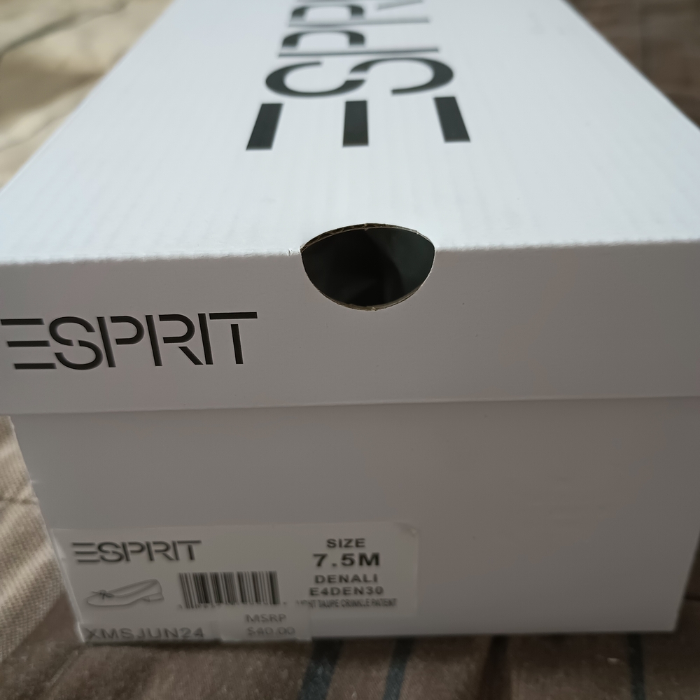 Esprit‎ Denali Beige Flats 7.5 - Picture 2 of 7